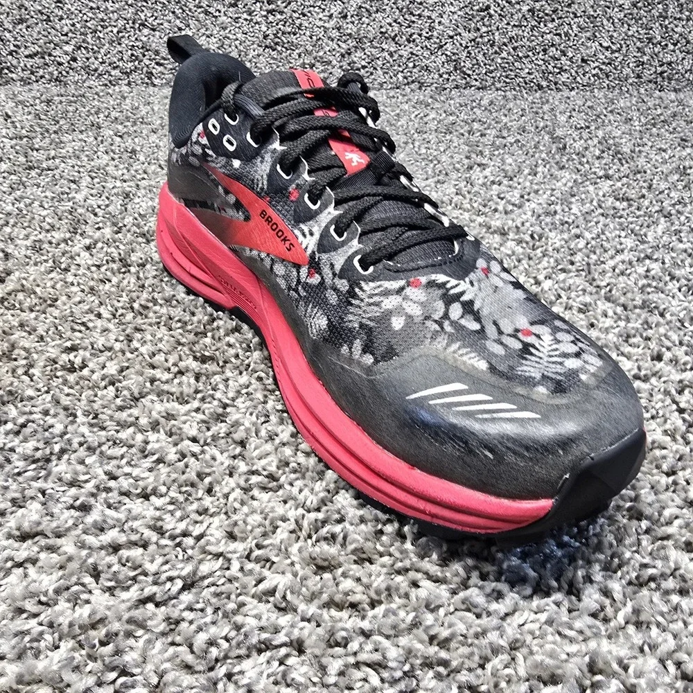 Brooks Cascadia 16 Louie Gong Sasquatch Shoes Mens 9.5 Gray Floral Trail Running